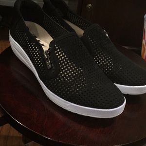Black mesh slip on sneaker